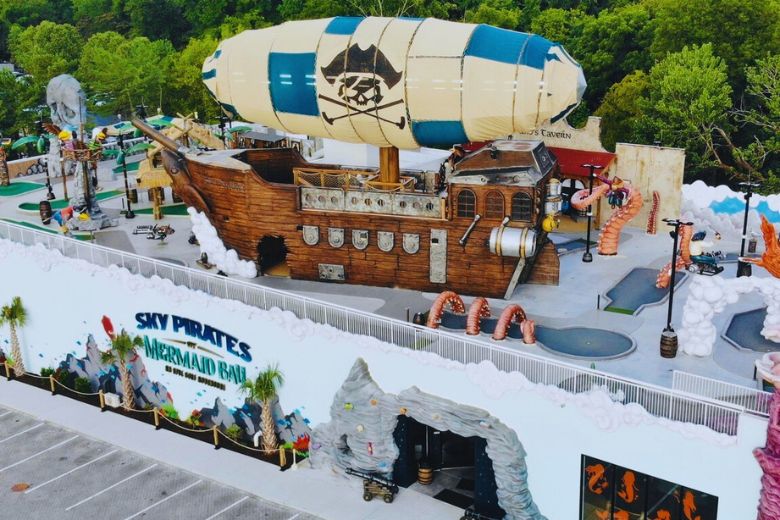 4 Best Indoor Putt Putt Golf Courses in Pigeon Forge